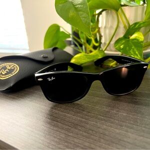 New Wayfarer Ray-Ban Sunglasses
